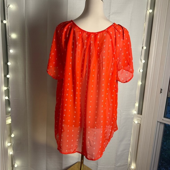Old Navy White and Orange Blouse with Puff Sleeves and Relaxed Fit - Picture 2 of 5